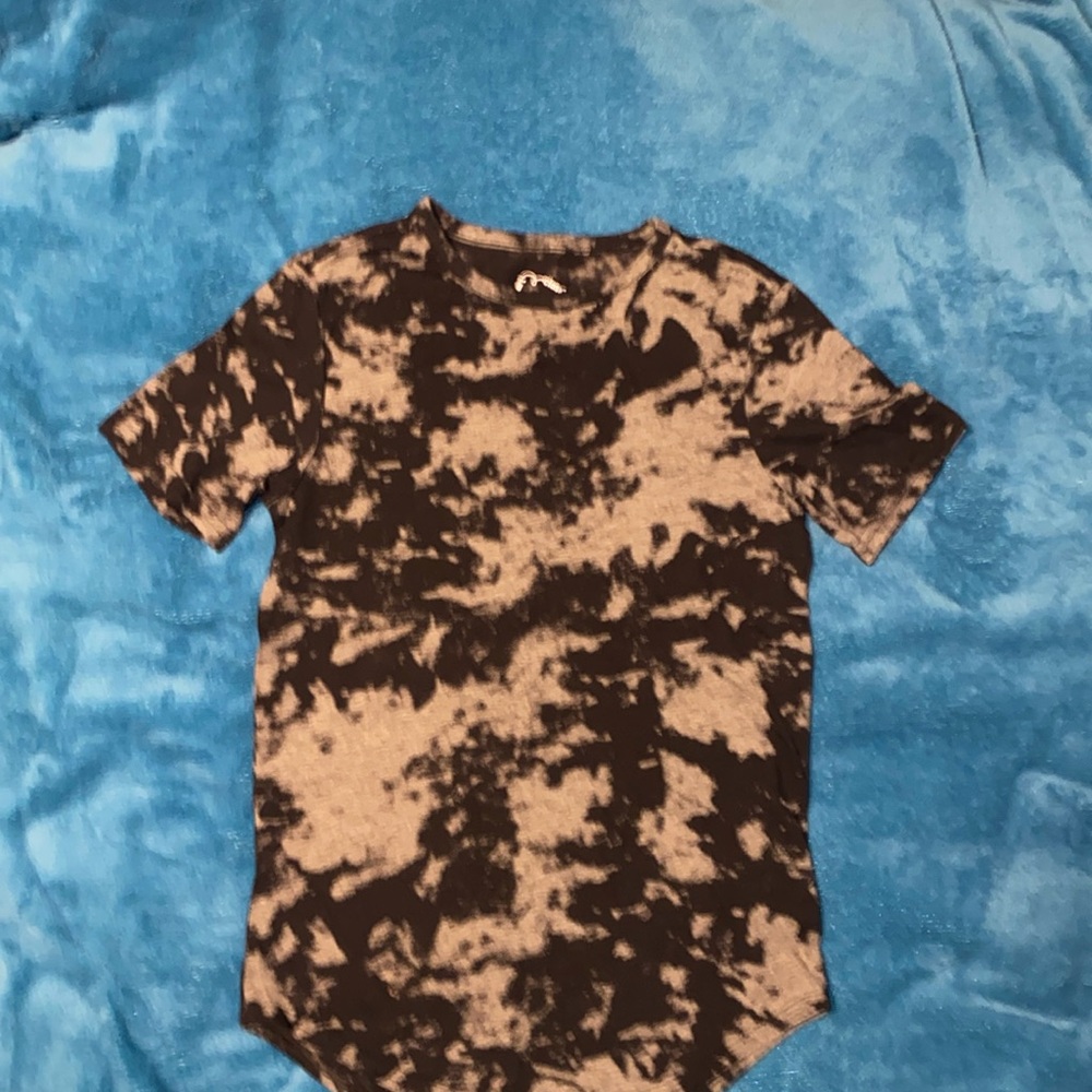 Must Bundle For $3 Deal! Art Vlass girls 7-8 black and gray camp tee